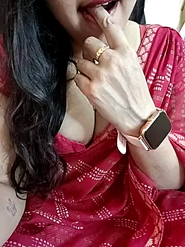 kaamuk shweta online show from April 8, 3:01 pm