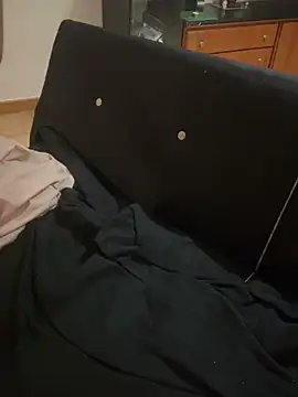 Sarettamiss online show from December 10, 11:30 pm