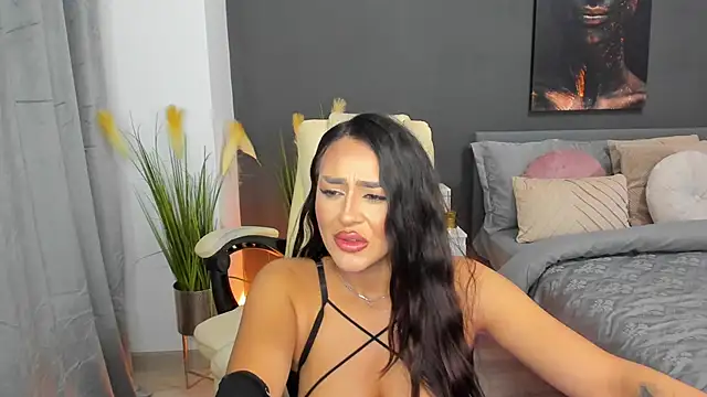 Snapshot of Sonia__Rey chatting on February 11, 9:03 pm Sonia Rey online show from February 11, 9:03 pm