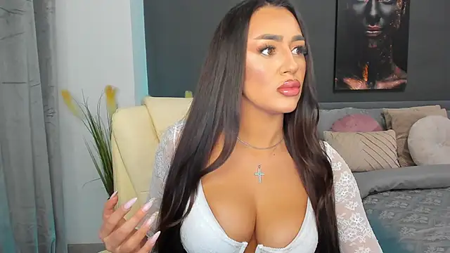 Snapshot of Sonia__Rey chatting on February 12, 5:37 pm Sonia Rey online show from February 12, 5:37 pm