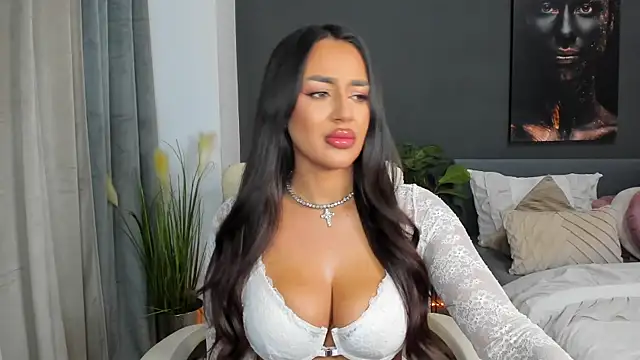 Snapshot of Sonia__Rey chatting on October 12, 6:29 pm Sonia Rey online show from October 12, 6:29 pm