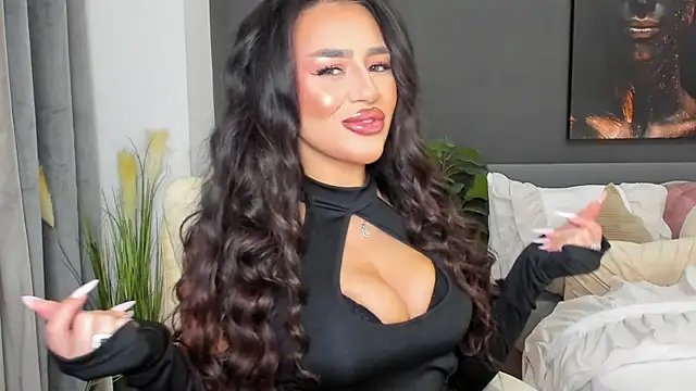 Sonia  Rey online show from January 15, 6:44 pm