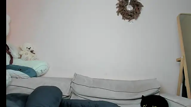 Snapshot of daeneryy chatting on January 13, 3:23 am daeneryy online show from January 13, 3:23 am