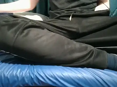 krissraw online show from November 21, 3:05 am