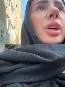 AnaRhodes online show from February 25, 9:09 am