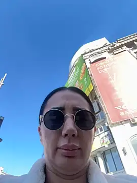 AnaRhodes online show from March 6, 8:30 am