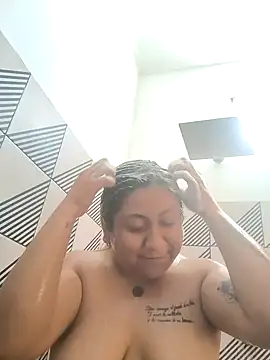 EmpaticBolillo online show from February 14, 9:33 pm