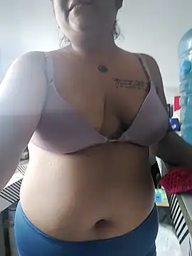 EmpaticBolillo online show from February 23, 8:06 pm