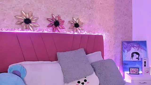 LorenaStevens online show from February 7, 6:03 am