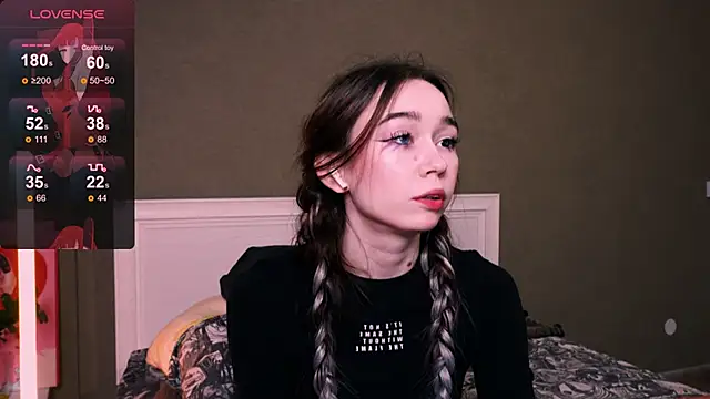 Kimiko   online show from October 18, 8:09 pm