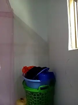 Snapshot of BriannaVincent chatting on April 9, 7:03 am BriannaVincent online show from April 9, 7:03 am