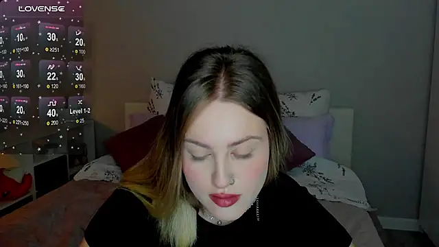  Sarah Soul  online show from October 1, 12:05 am