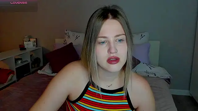  Sarah Soul  online show from October 17, 12:01 am