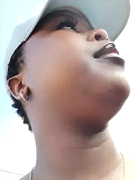 Dark Berry 26 online show from February 8, 7:26 am