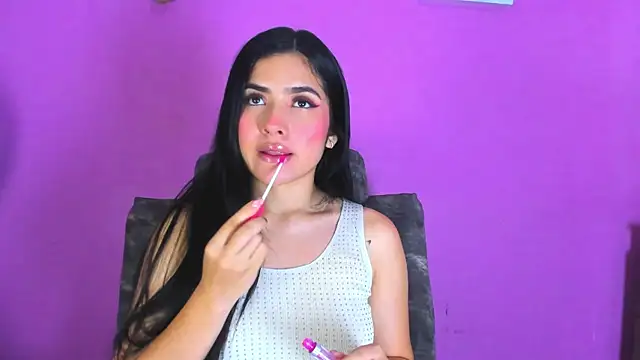 adara johnson   online show from February 12, 11:40 am