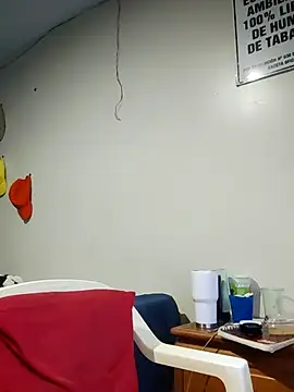 Snapshot of FitGeorge chatting on November 9, 5:06 am FitGeorge online show from November 9, 5:06 am