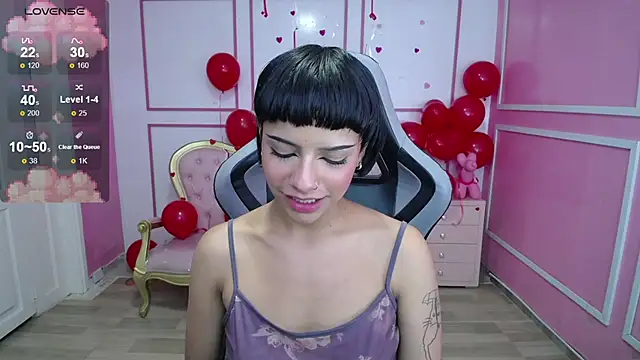 Snapshot of kathina_t chatting on February 21, 10:15 pm kathina t online show from February 21, 10:15 pm