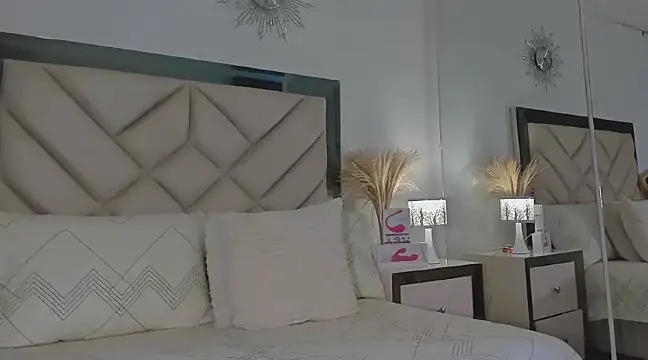 Snapshot of alexa_tobar chatting on January 4, 5:16 am alexa tobar online show from January 4, 5:16 am