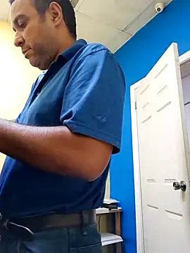 friendsloversex online show from September 19, 5:46 pm