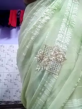 Snapshot of jiyahot1432 chatting on December 27, 6:10 pm jiyahot1432 online show from December 27, 6:10 pm