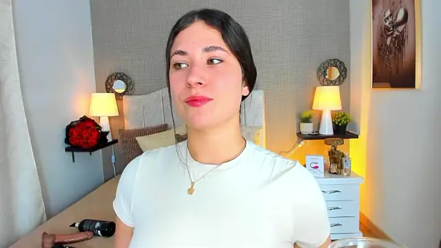 ValeryLovee online show from February 2, 1:04 am