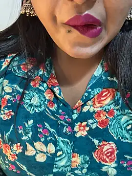 Snapshot of Ayesha_mahi chatting on October 12, 9:41 am Ayesha mahi online show from October 12, 9:41 am