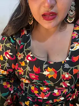 Ayesha mahi online show from March 18, 8:50 am