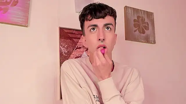 Snapshot of BrahmBelial_ chatting on December 21, 7:45 am BrahmBelial  online show from December 21, 7:45 am