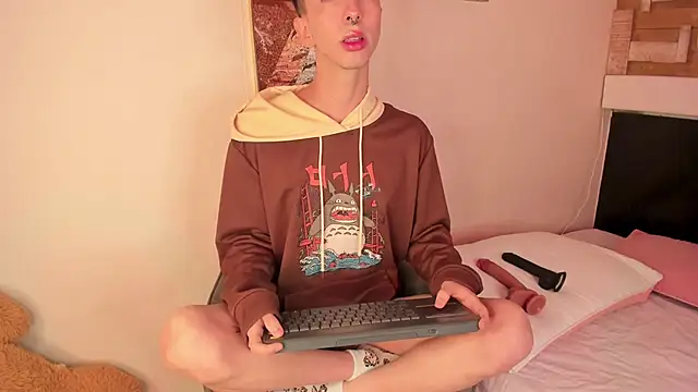 Snapshot of BrahmBelial_ chatting on January 22, 4:44 am BrahmBelial  online show from January 22, 4:44 am