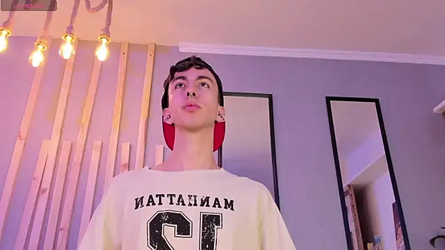 Snapshot of BrahmBelial_ chatting on March 5, 3:40 am BrahmBelial  online show from March 5, 3:40 am