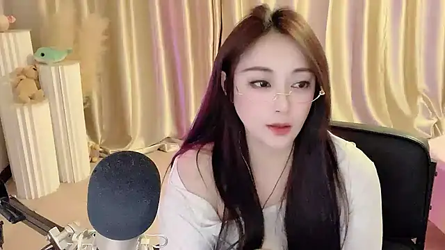 Daisy-77 online show from February 19, 9:03 pm