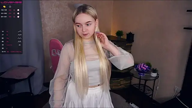 ZaraCreedon online show from February 15, 7:28 pm