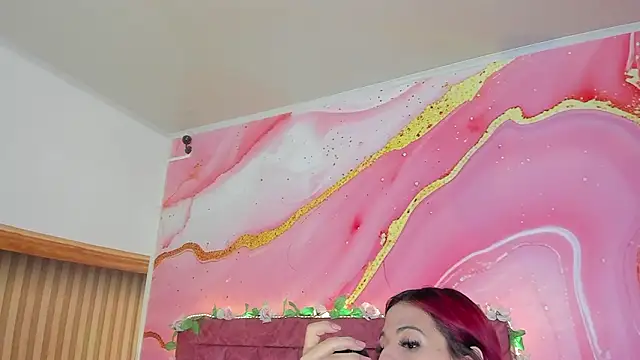 Daisy  rose online show from February 28, 3:07 am