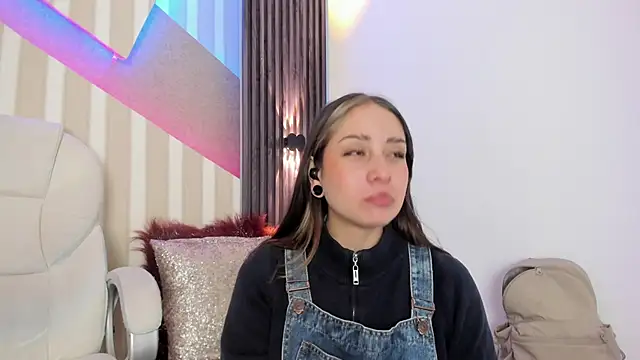 emily layton online show from September 30, 2:33 pm