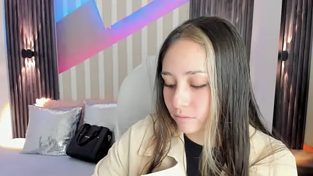 emily layton online show from October 13, 2:39 pm