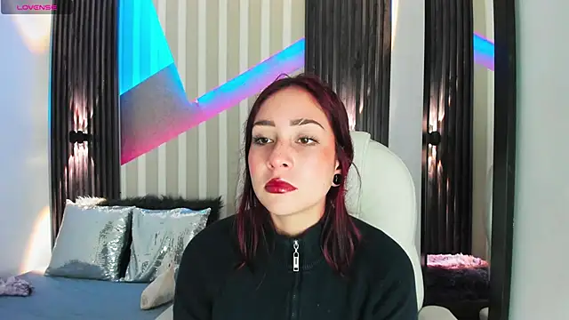 emily layton online show from December 1, 2:44 pm