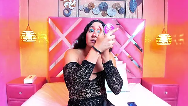 Snapshot of Alison_Chan_ chatting on September 18, 1:35 pm Alison Chan  online show from September 18, 1:35 pm