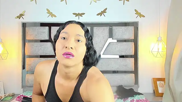 Alison Chan  online show from December 22, 1:30 pm