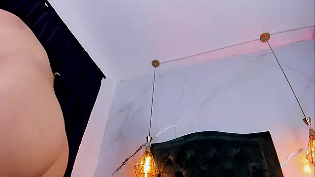 annyvans online show from February 5, 11:15 am