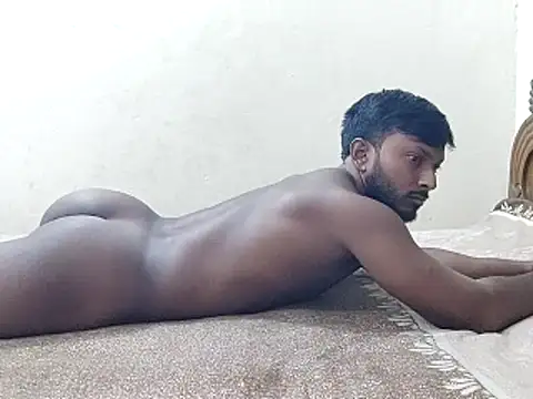 HunkyAriyan online show from April 5, 5:43 pm