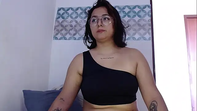 Snapshot of Aria_smith01 chatting on October 7, 2:03 pm Aria smith01 online show from October 7, 2:03 pm