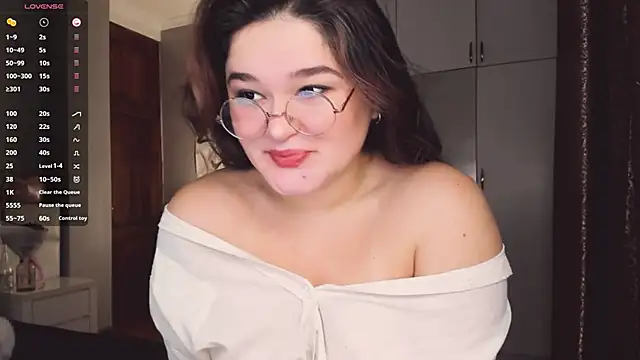 July Slowdive online show from November 18, 5:34 am