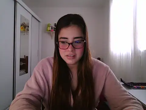 maliamiller online show from June 6, 8:13 pm