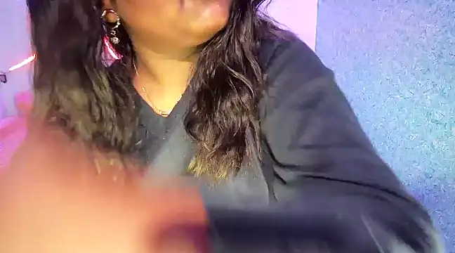 Snapshot of expression_queen chatting on January 30, 6:00 pm expression queen online show from January 30, 6:00 pm