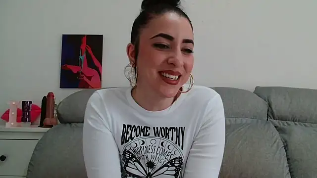 leilacam25 online show from January 15, 2:54 pm