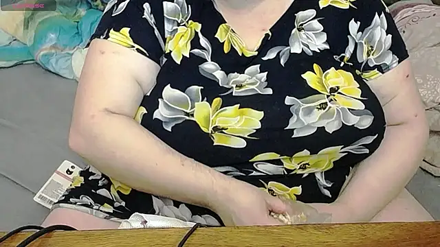 lisa Black00 online show from March 9, 1:26 pm