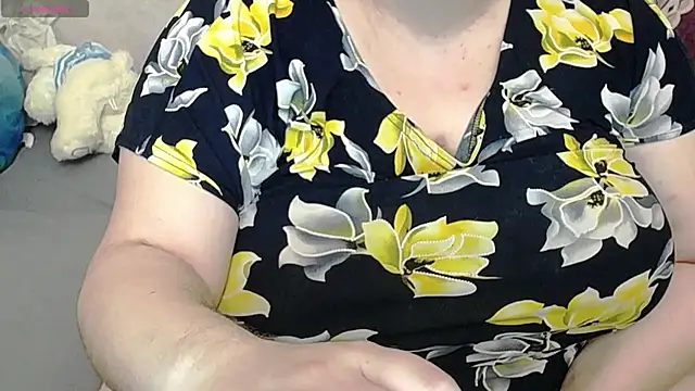 lisa Black00 online show from March 13, 5:28 pm