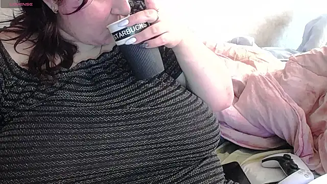 lisa Black00 online show from October 29, 8:27 am