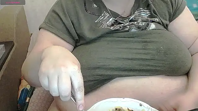 lisa Black00 online show from March 13, 7:59 am