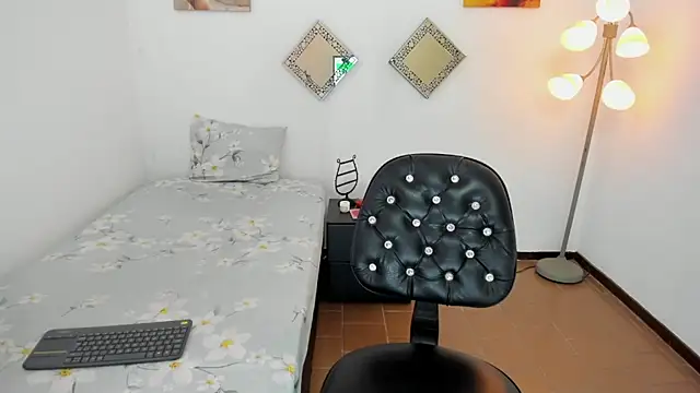 kattadoll online show from March 18, 3:53 pm